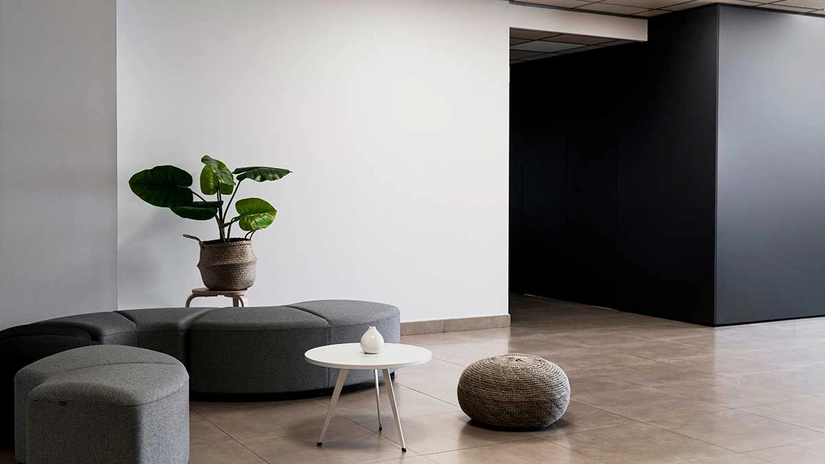 corporate-building-with-minimalist-empty-room